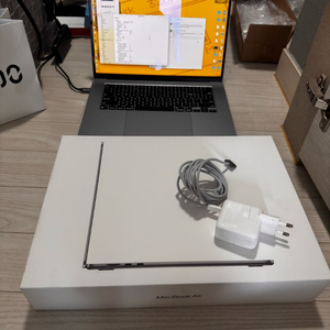 맥북에어 M3 15인치 그레이 16GB A3114