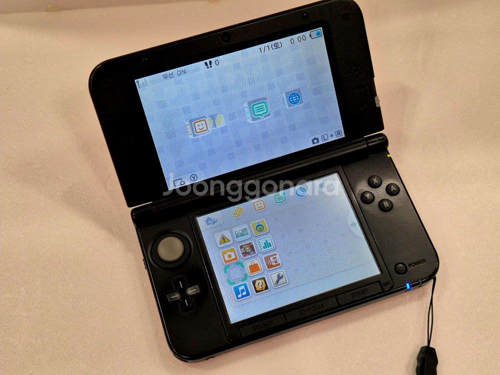 닌텐도 3ds xl 레드(충전기,투명케이스,칩2개)--2