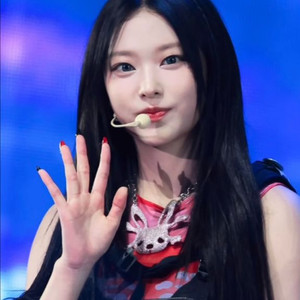 스팀 배그 뉴진스 혜린+슈퍼카 아무거나 삽니다