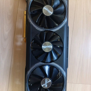 메모리 고장난 Vega 64 부품용으로 팝니다.