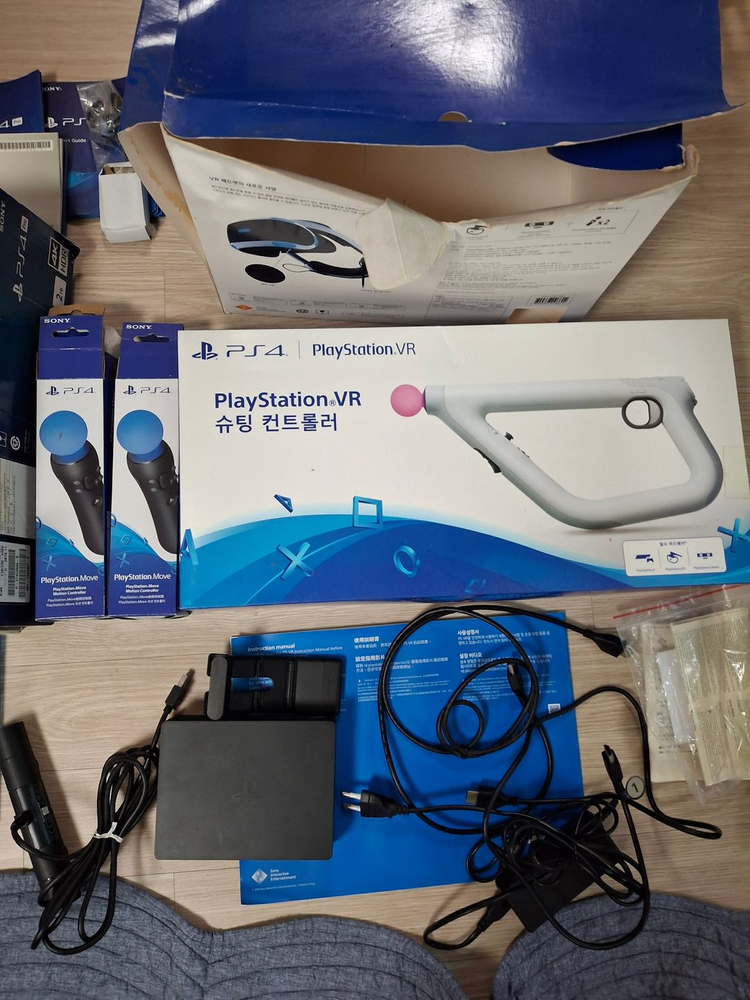 플레이스테이션4 PRO 2TB + VR 팝니다 이미지