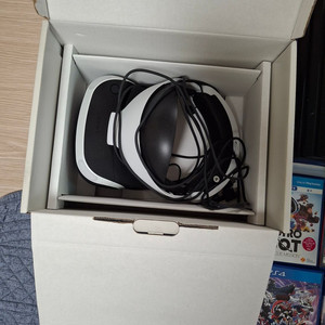 플레이스테이션4 PRO 2TB + VR 팝니다