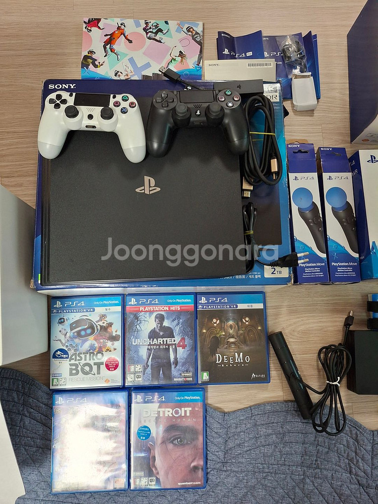 플레이스테이션4 PRO 2TB + VR 팝니다--2