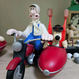 월레스와 그로밋 칫솔꽂이 판매.