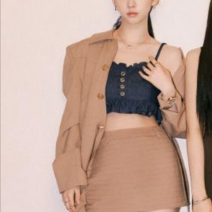 카리나착용 로비에띠 아쿠아탑 s 아쿠아팬츠m 셋업 데님