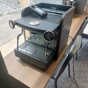 엘로치오 자르r 판매합니다.