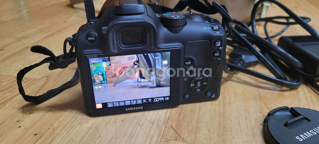 삼성 디카 NX10--4