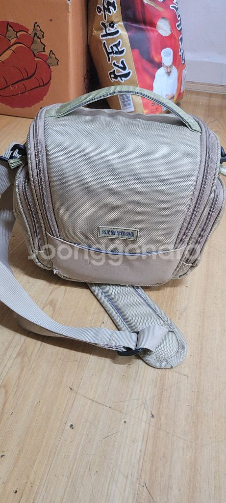 삼성 디카 NX10--7