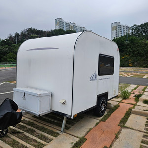 소형카라반 판매해요 350급 면허x