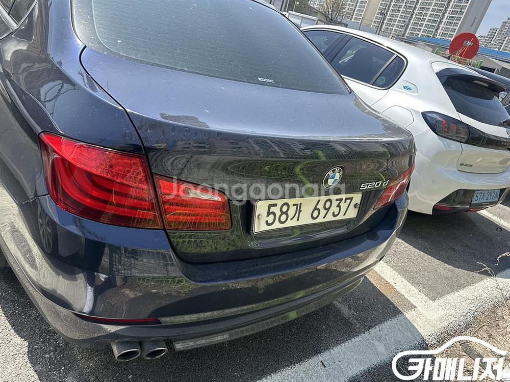 [BMW]5시리즈 (F10) 520d (5인승) 판매--8