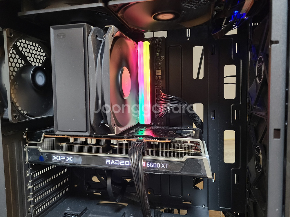 라이젠 5600 / XFX 6600XT 조합 올려봅니다--0