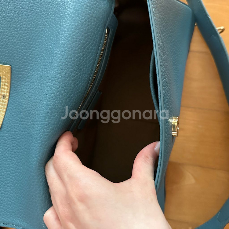 [안디아타] 소가죽 새틸라 체인백--7