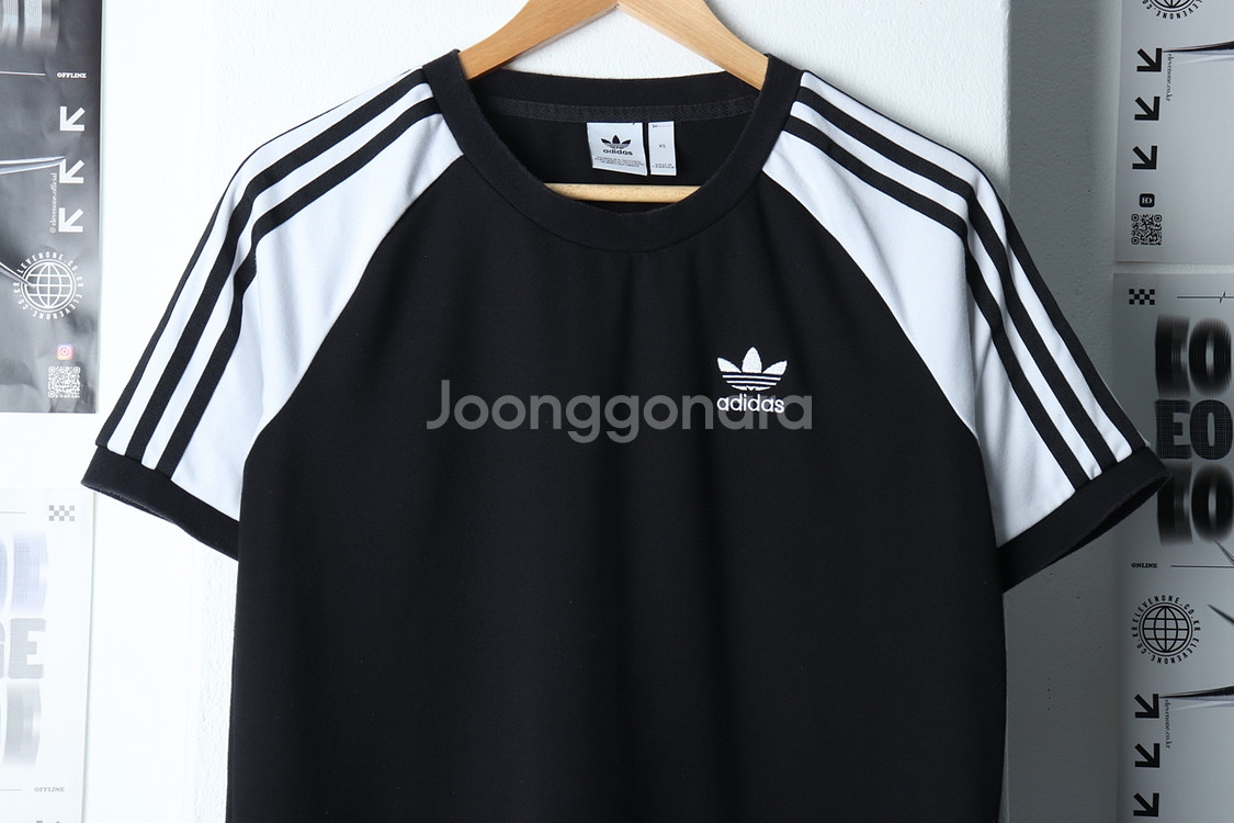 W(XS) 아디다스 반팔 티셔츠 원피스 블랙 한정판--1