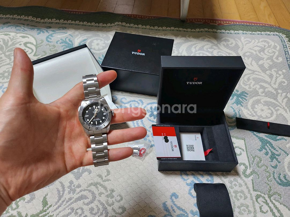 튜더 블랙베이 스틸 41mm 모델 판매합니다--0