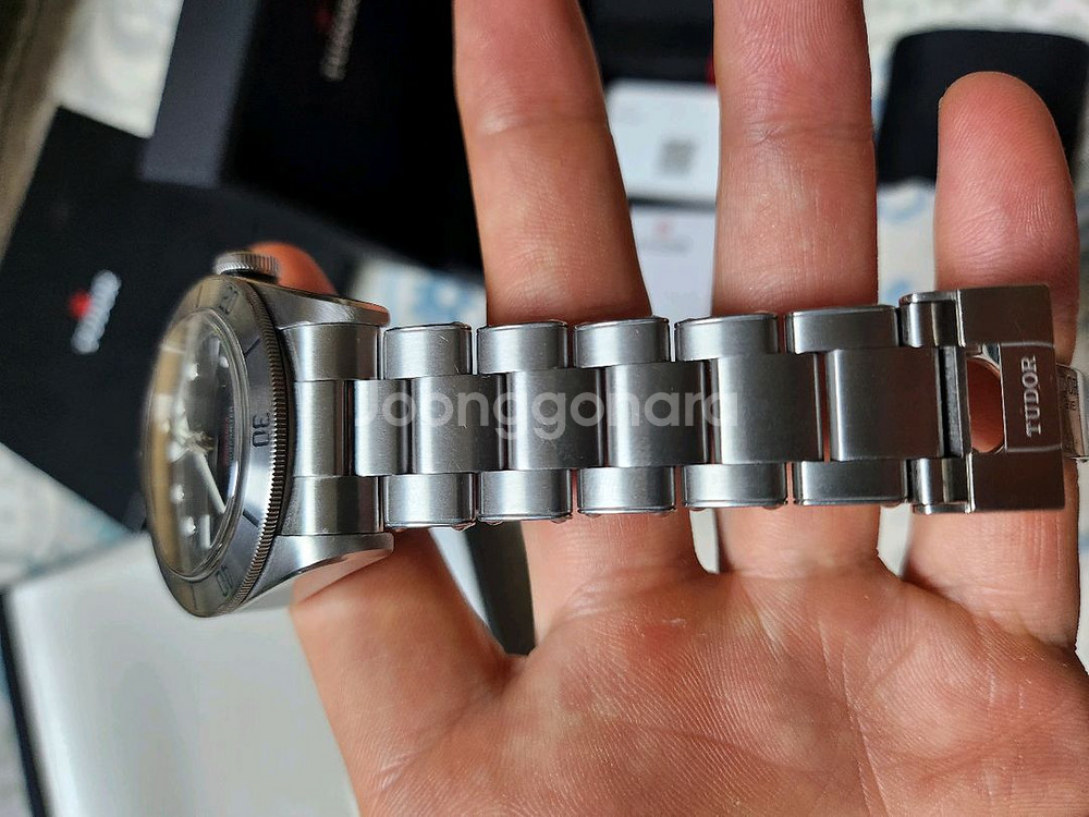 튜더 블랙베이 스틸 41mm 모델 판매합니다--2