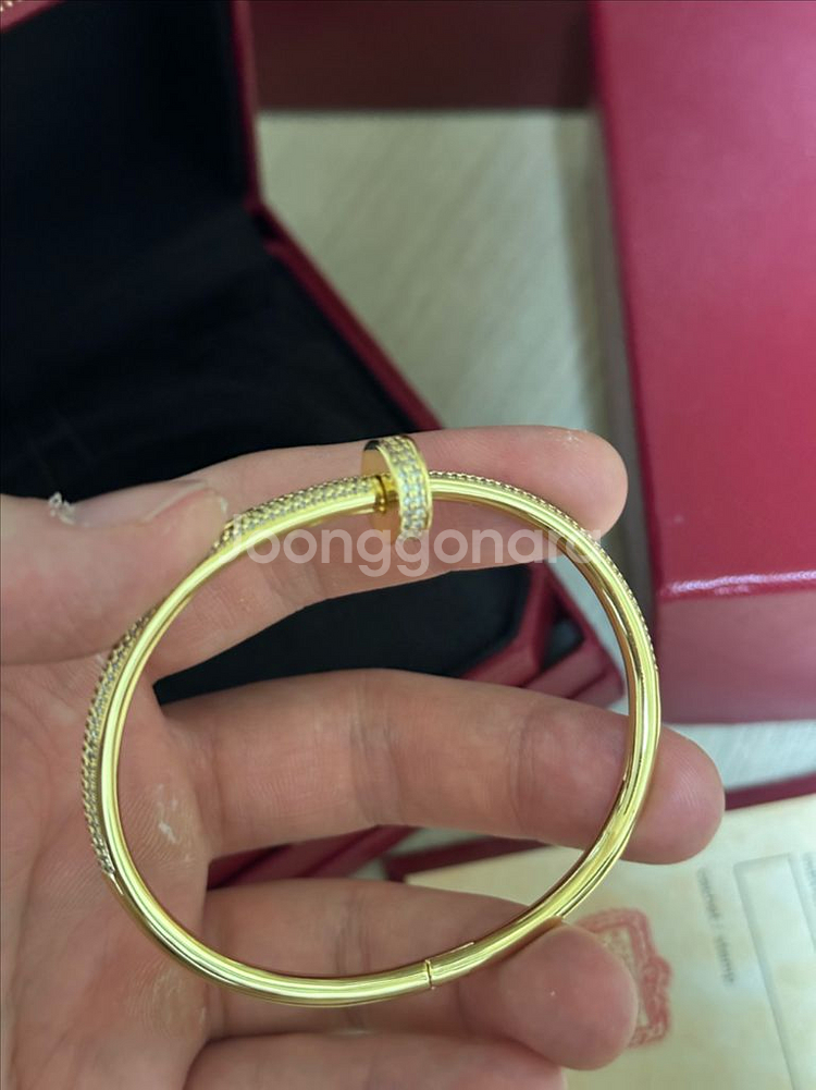 까르띠에 앵끌루 파베 못 팔찌--4