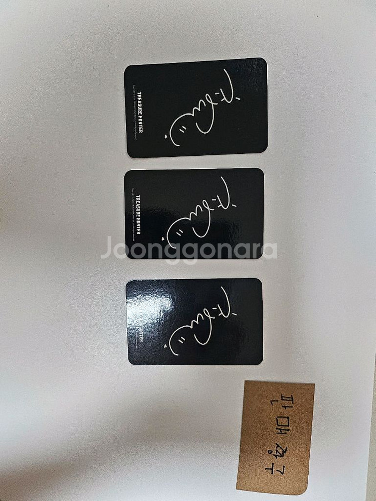 qwer 쵸단 포카 개당 0.7 제안도 받으니 연락주세--1