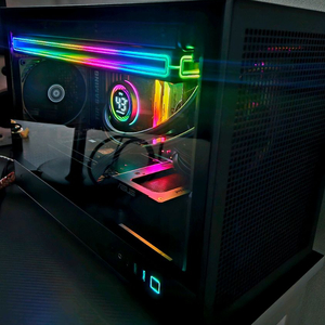 7800X3D , RTX 5070 올블랙 감성 본체