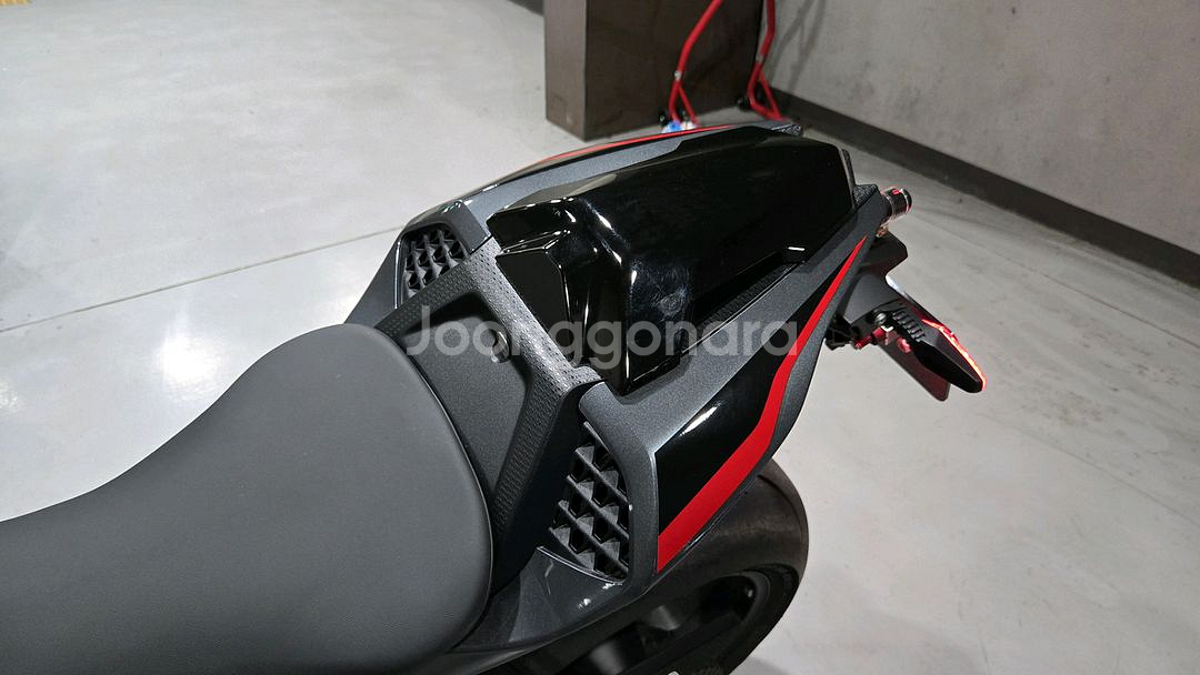 BMW S1000RR 미네랄그레이 4000키로대!--7