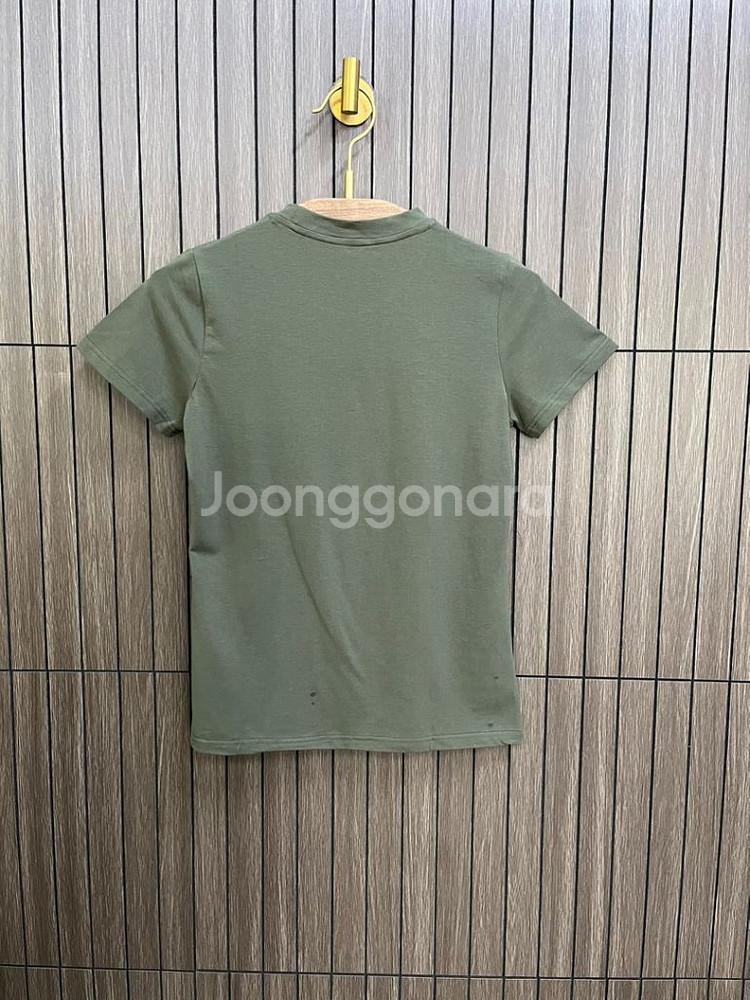 몽클레어 로고패치 여성 반팔티--4