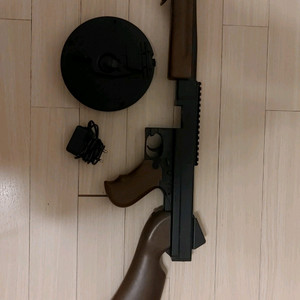 더블이글 M811 토미건