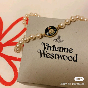 west wood자석 버클 에나멜 진주 목걸이