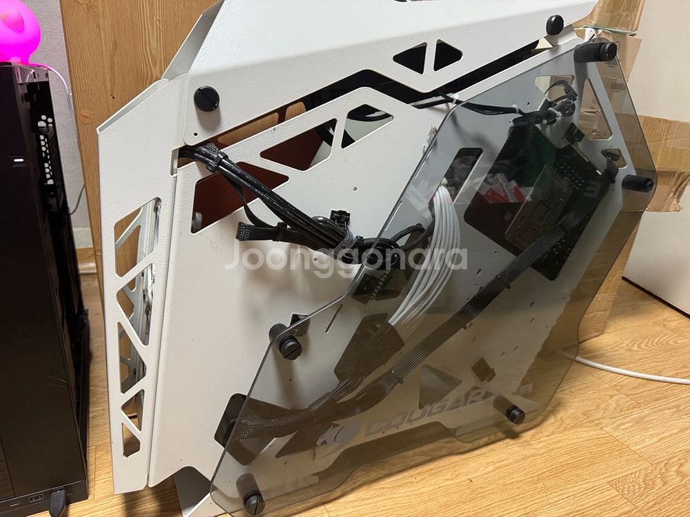 라이젠 7800X3D , 쿠거퀀커 케이스 , B650M--2