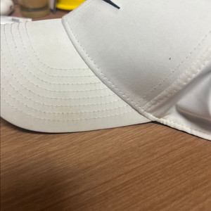 나이키 화이트 골프 모자