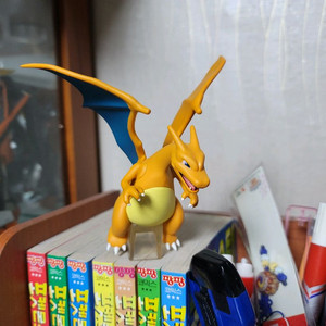 포켓몬 스케일월드 반다이리자몽