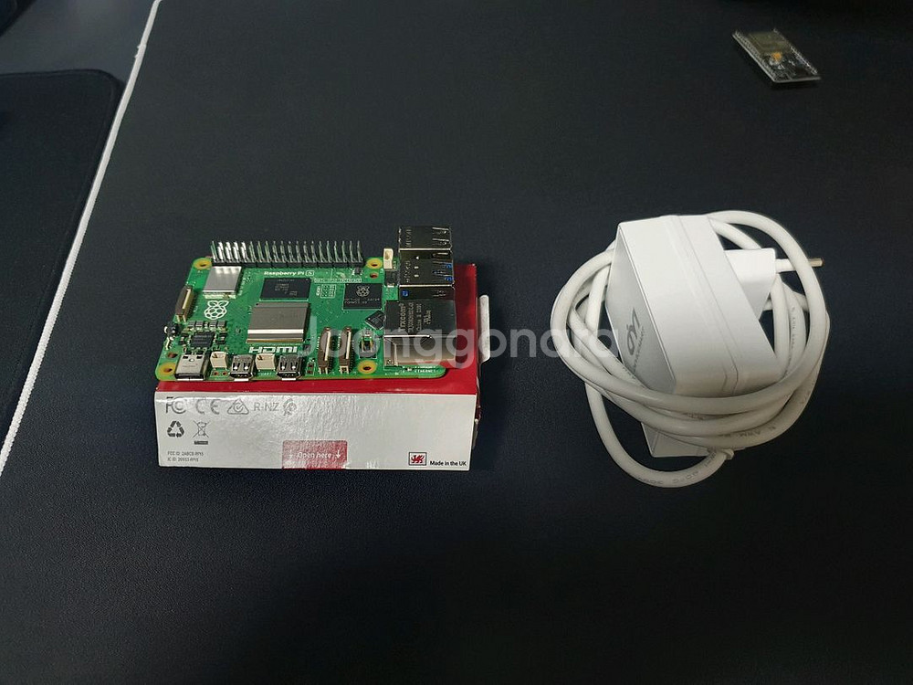 라즈베리파이5 4gb 팝니다.--1