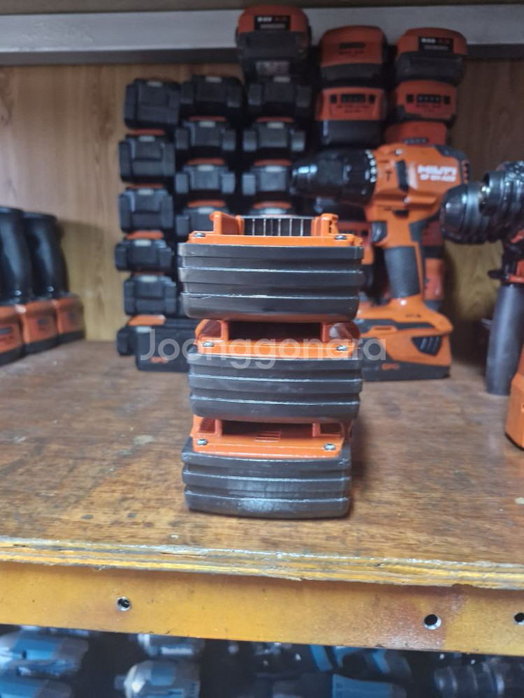 [HILTI]힐티배터리 B22 2.6AH 거의새거 개당--3