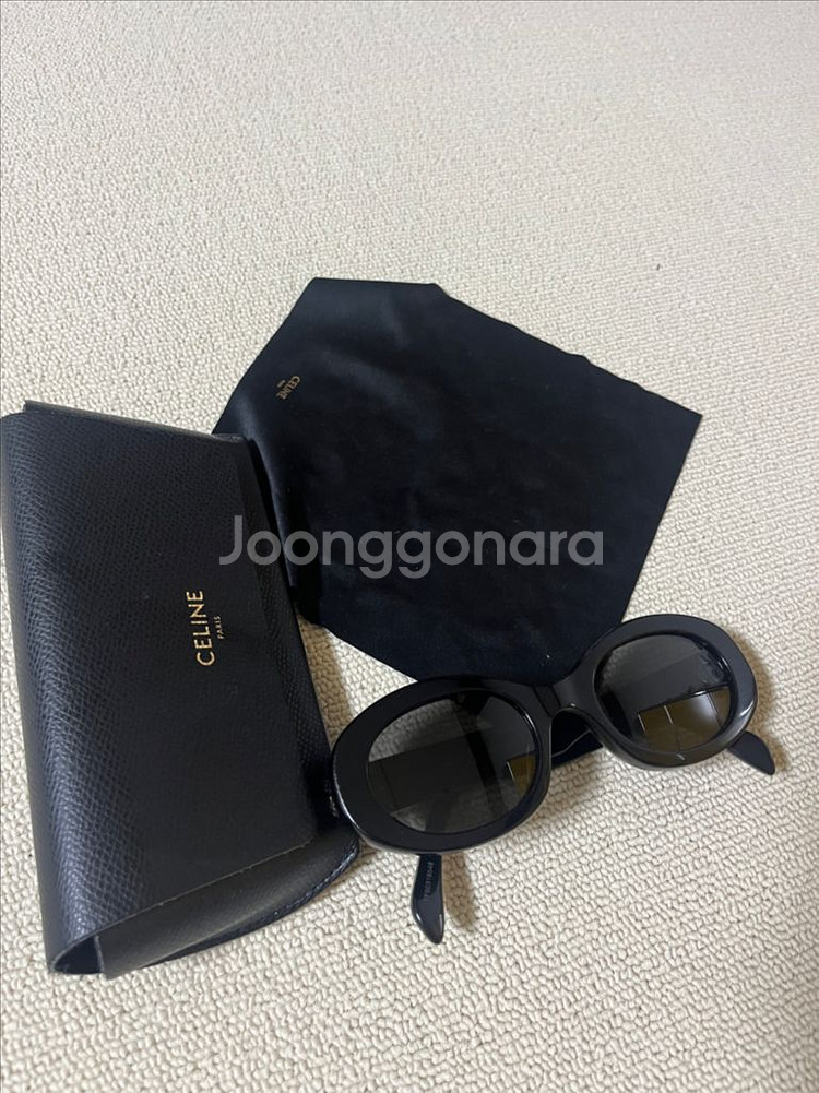 셀린느 트리옹프 선글라스 CL40194U--0