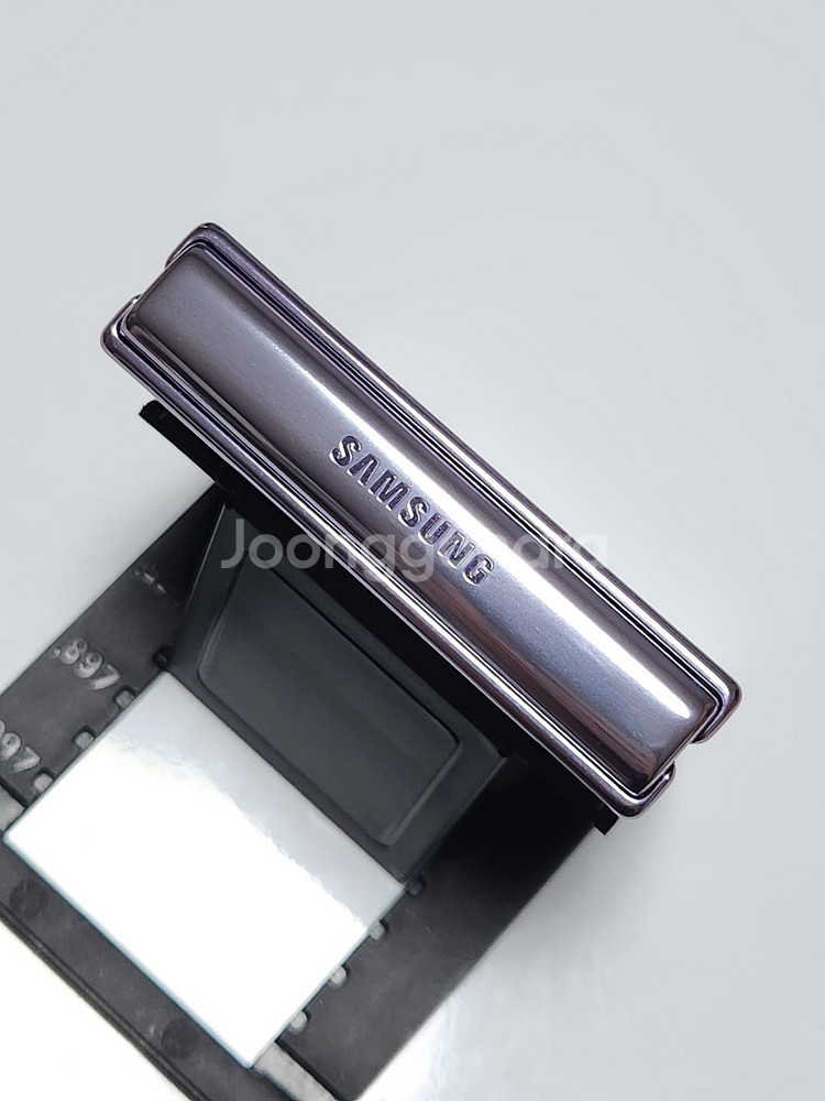 갤럭시Z플립4 256G 무잔상 퍼플 53670--4