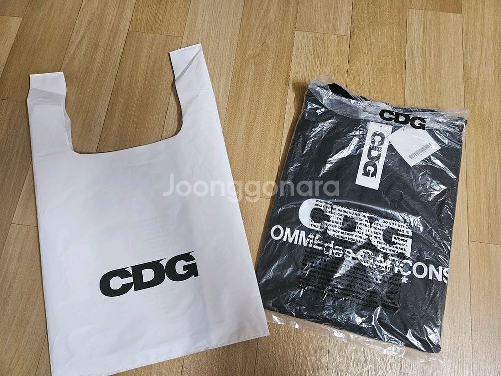 꼼데가르송 CDG 로고 티셔츠--0