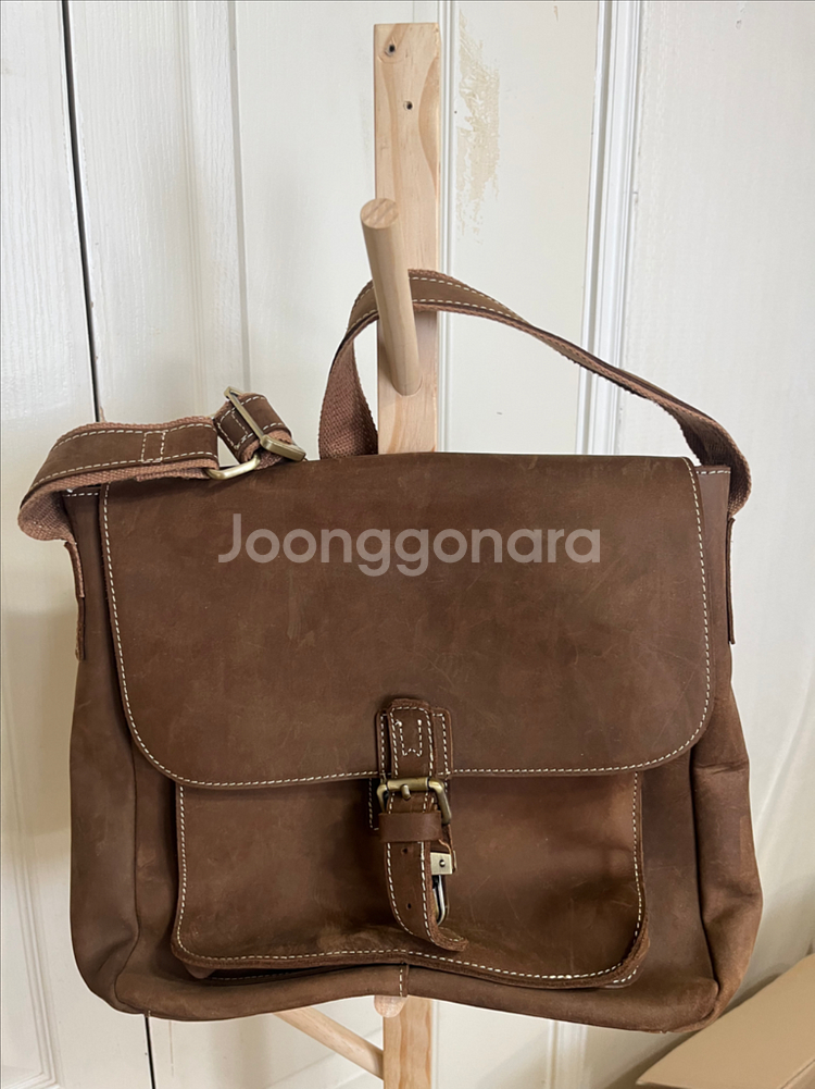 (새제품)멋진 빈티지 크레이지 호스 정품 가죽 메신저백--1
