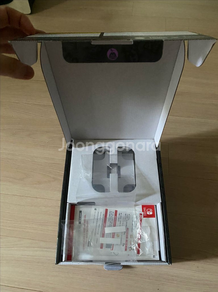 닌텐도스위치OLED 바이올렛&스칼렛 팝니다--1