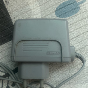 닌텐도 3ds 충전기 팝니다