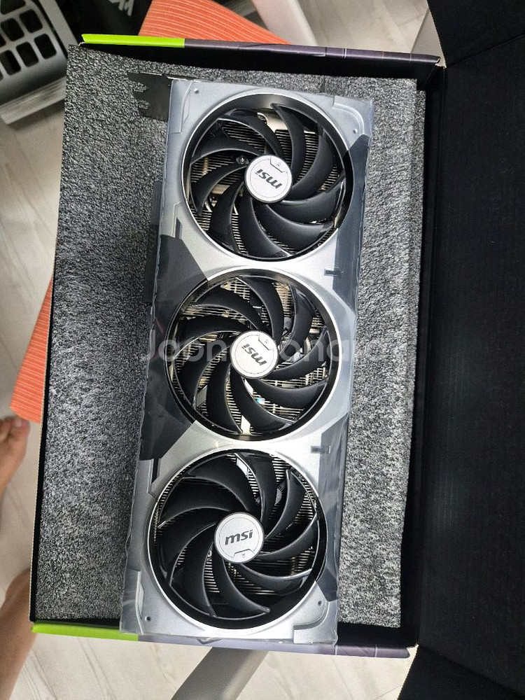 5090 벤투스 3x (4090대비 1.3배)--0