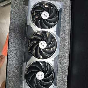 5090 벤투스 3x (4090대비 1.3배)
