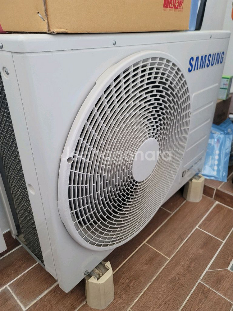 삼성전자 무풍에어컨 16평형 상태좋음--1