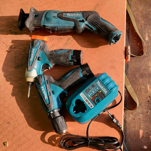 마끼다 드릴, 임펙, 컷소. 셋트