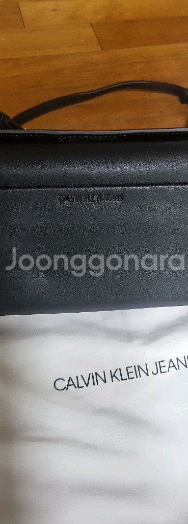 캘빈클라인진 정품여성클러치백(워런티카드포함)새제품입니--1