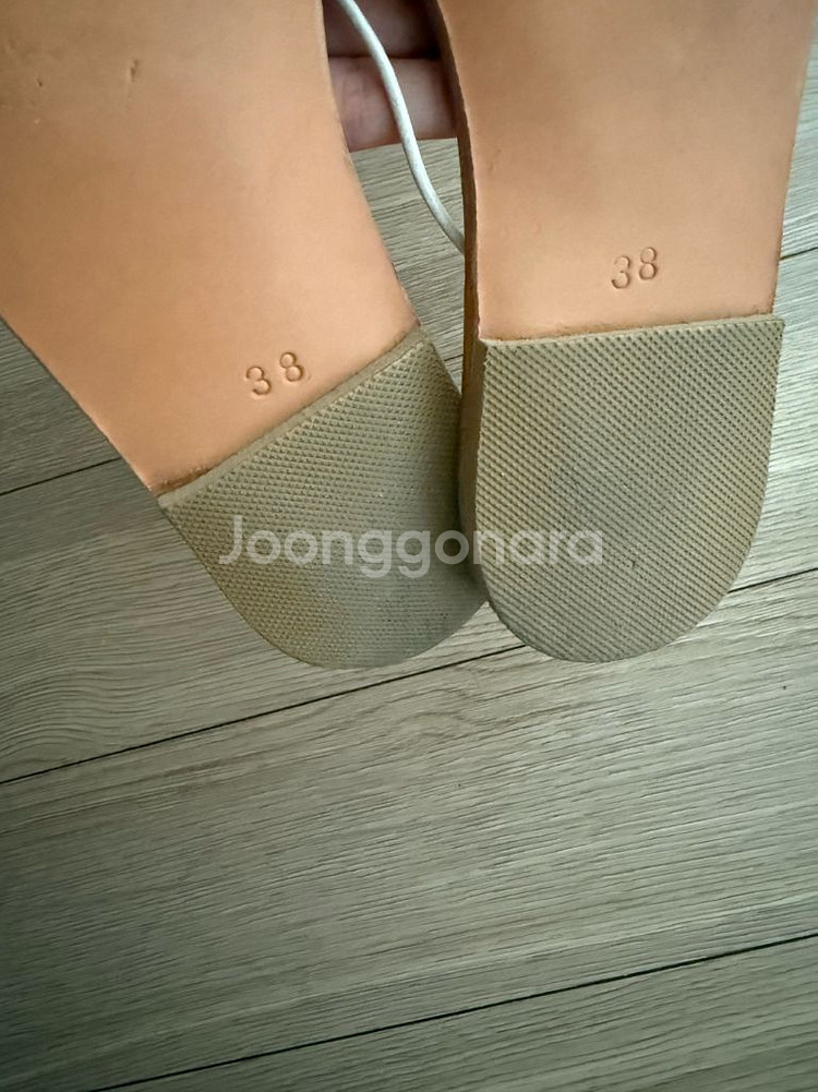 MARIA FARROWINONA 샌들 팝니다--4