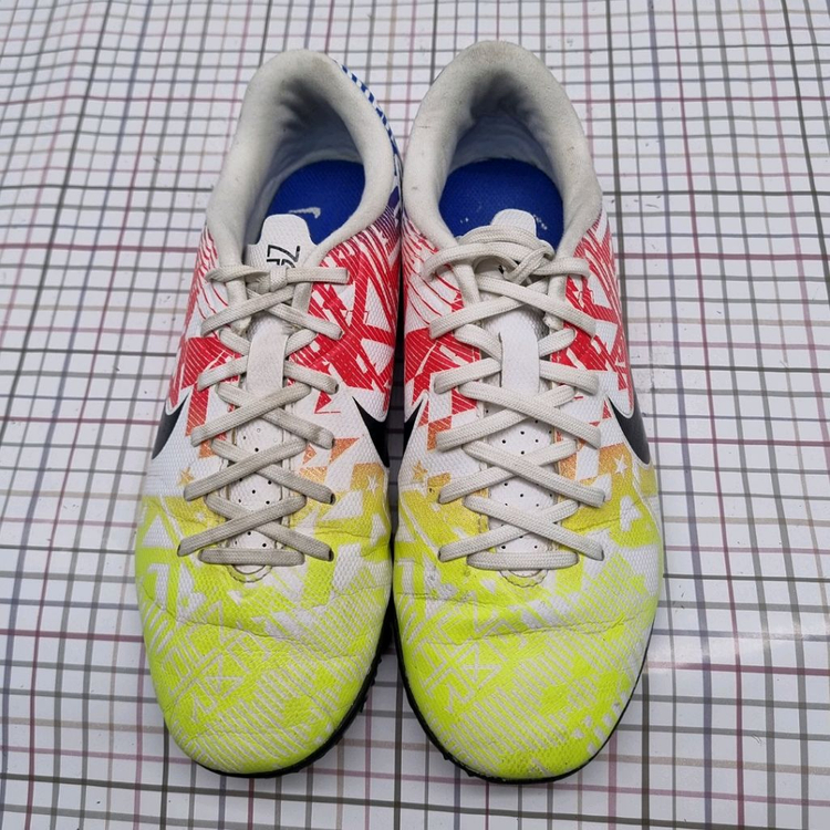 나이키 머큐리얼 베이퍼13 풋살화 225 이미지