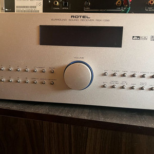AV 리시버 ( ROTEL로텔 RSX-1056 )