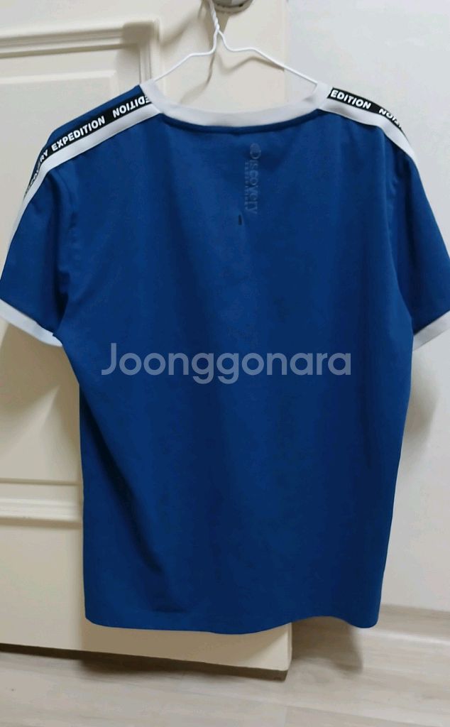 남성의류 디스커버리 반팔티--1