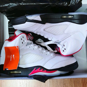 나이키 에어조던5 서태웅 새상품 275사이즈