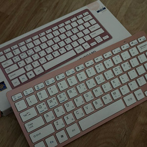Actto BTK-02 핑크색 블루투스 무선 키보드