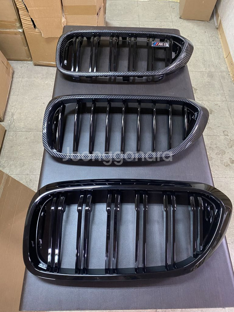 BMW 5시리즈 G30 M5 F90 블랙카본 키드니그릴--0