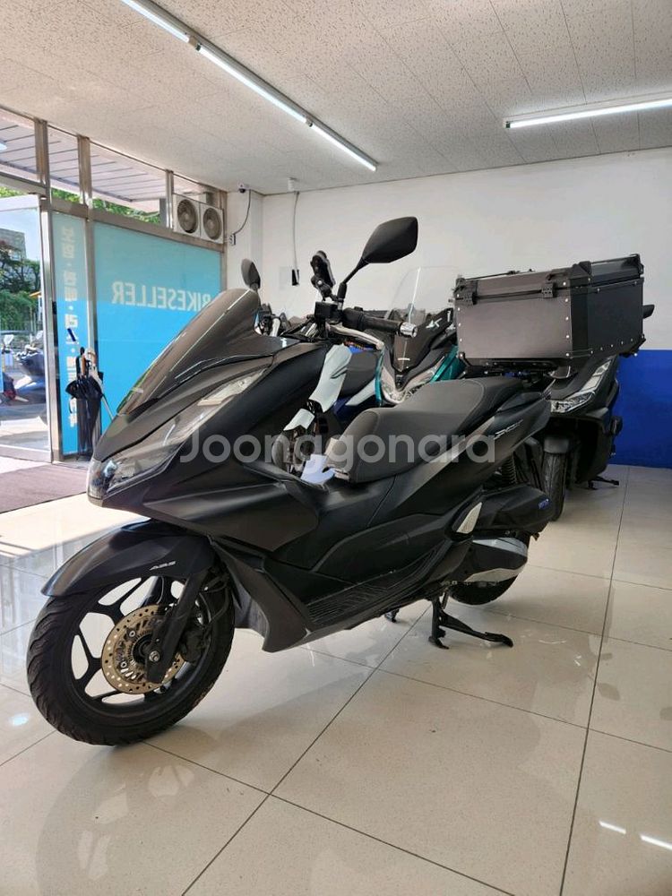 23년식 pcx 팝니다--0